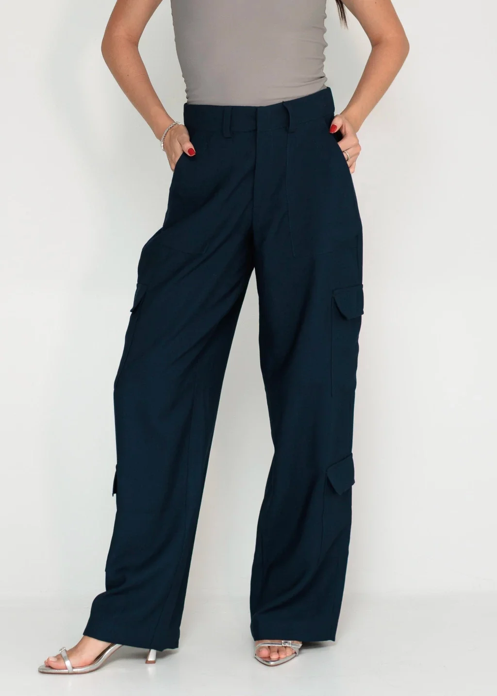 Calça Alfaiataria Cargo Azul Marinho