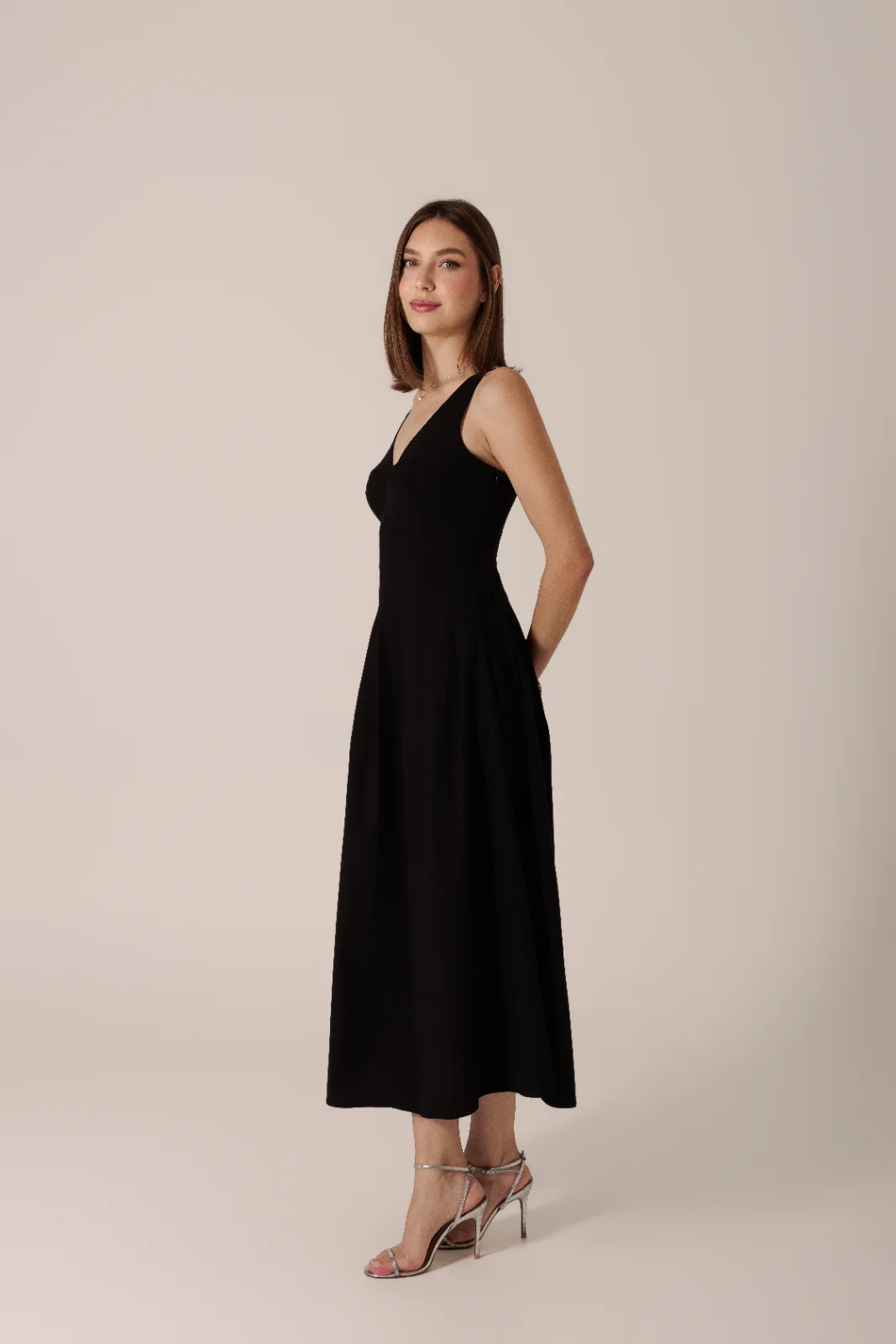 Vestido Midi Mariza Preto